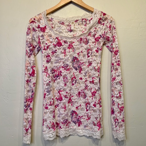 FP | Scandalous Y2K Coquette Scalloped Bodycon Floral Lace Sheer Second Skin Top - Picture 4 of 13